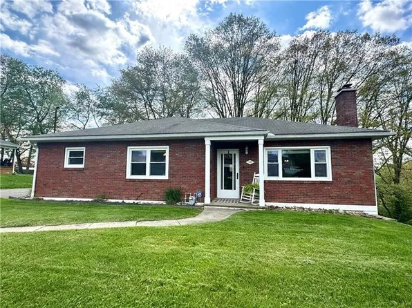 112 Dolphin Dr, Butler, PA 16002