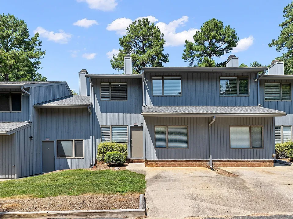 4362 Hunters Club Dr