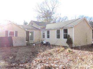 873 Mashamoquet Rd, Pomfret Center, CT 06259