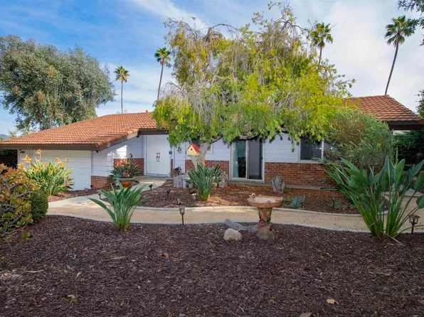 1420 Steen Cir, Vista, CA 92083