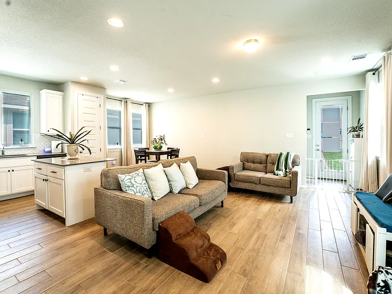 125 Fabion St — Photo 4