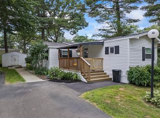 10 N Cranberry Ln, Rochester, NH 03867