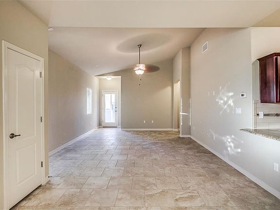 3rd image of 14237 Charles Pollock Ave
