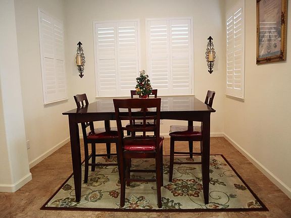 3rd image of 1121 Bellflower Way