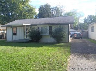 3320 Mars Ave, Springfield, IL 62707