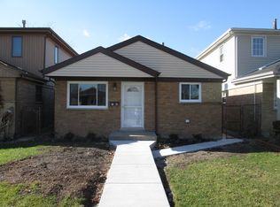 7708 Mulligan Ave, Burbank, IL 60459