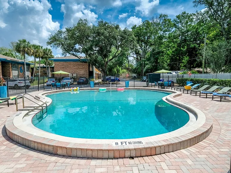 Watermarc Apartments - Swimming Pool
