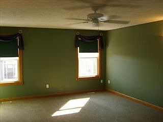 5th image of 4576 Park St
