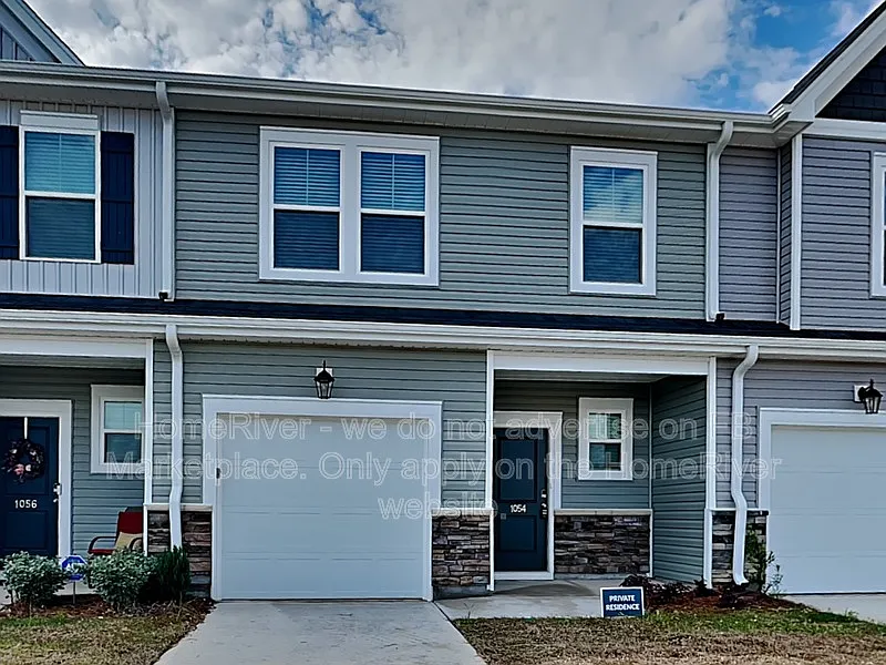 3 bed, 2.0 bath, 1432 sqft, $1,900 — Photo 3