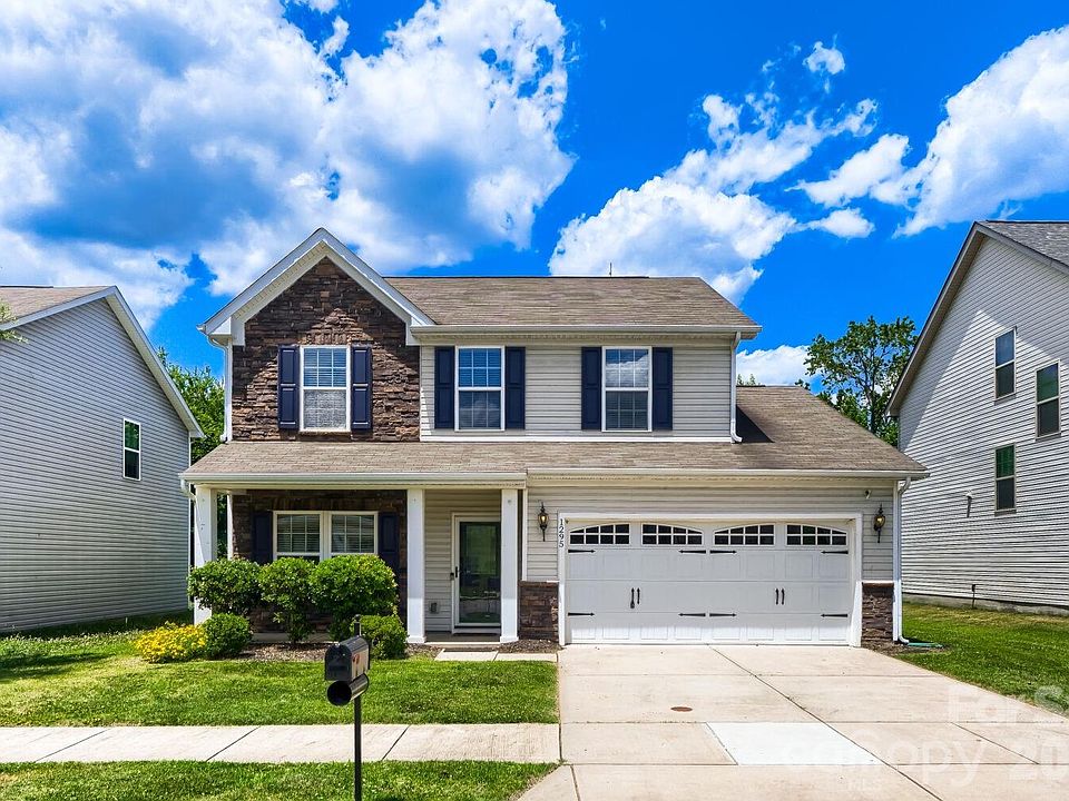 1st image of 1295 Farm Branch Dr SW