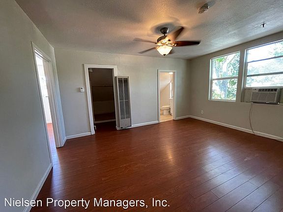 4th image of 2818 E St Unit A