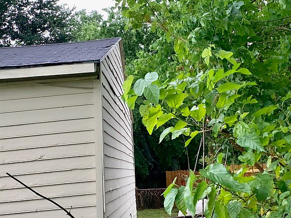 2nd image of 1830 Feliciana St