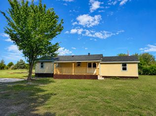 8275 Bay Dr, Quinlan, TX 75474