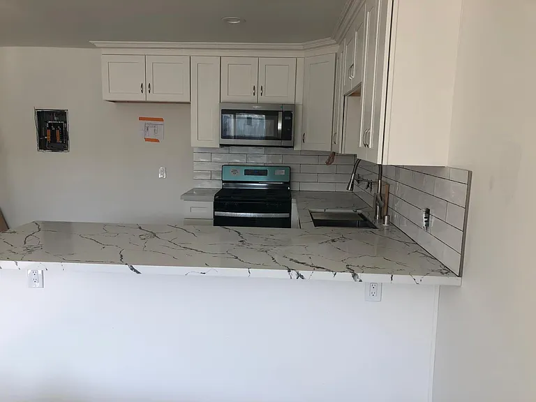 16431 S Saint Andrews Pl E — Photo 6