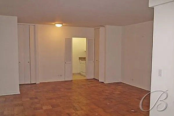 Sold by Bellmarc Realty | media 15