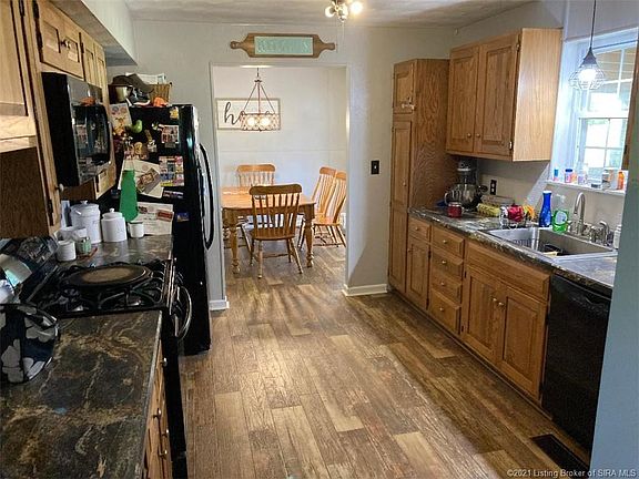 3rd image of 3936 W State Road 60