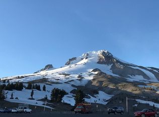 31226 E Collins Lake Rd, Government Camp, OR 97028