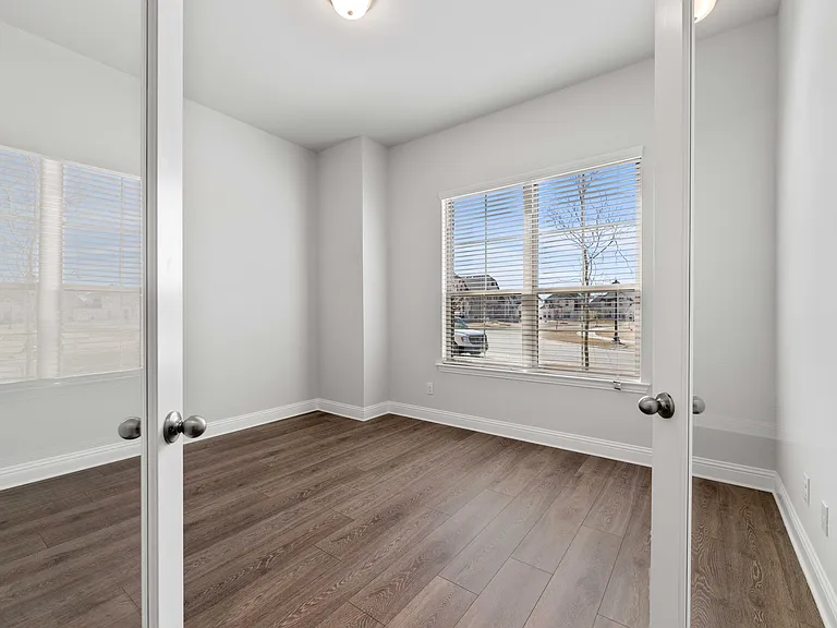 16532 Dunkirk Ln — Photo 11