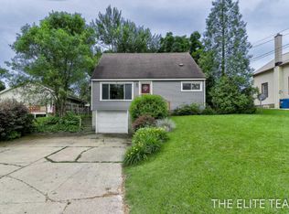 840 Jones St NW, Grand Rapids, MI 49544