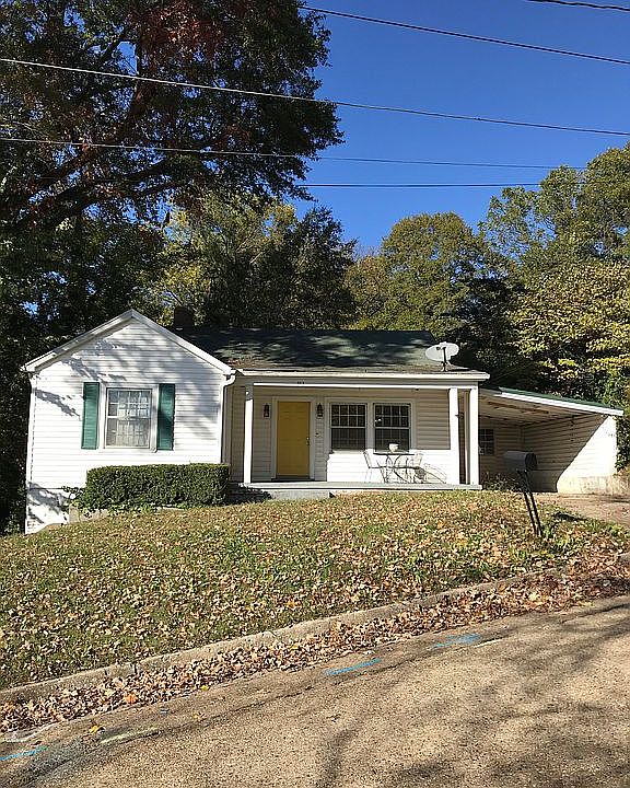 1st image of 212 College St