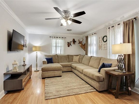 2nd image of 118 Pleasant Valley Dr