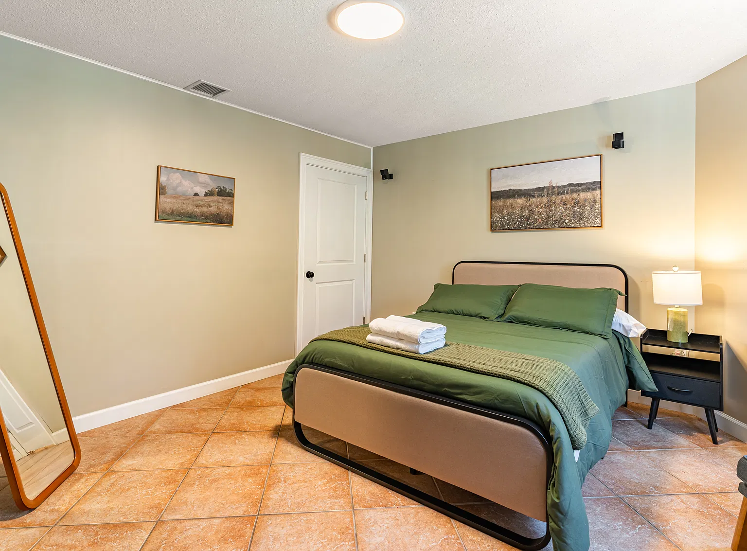 1 bed, $1,900 — Photo 4