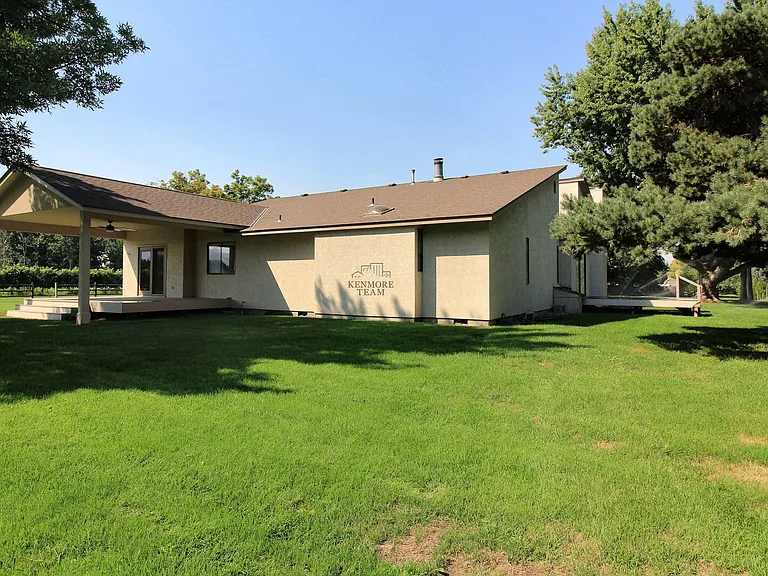 3600 Eastlake Dr — Photo 22