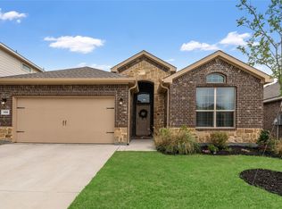 196 Tanager Dr, Rhome, TX 76078
