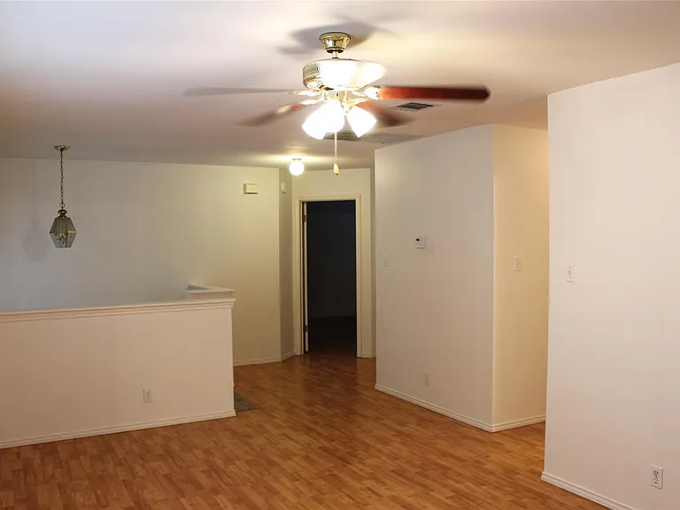 810 Minturn Ln — Photo 29
