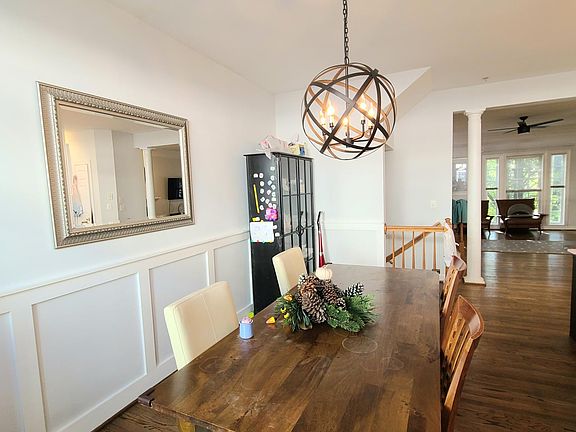 3rd image of 8147 Skelton Cir