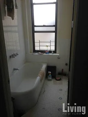 Rented by Living New York | media 19