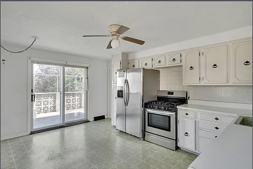 24 Blaine St #1 Photo 1