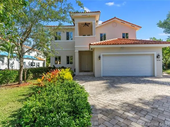 6701 Poinciana Ct, South Miami, FL 33143