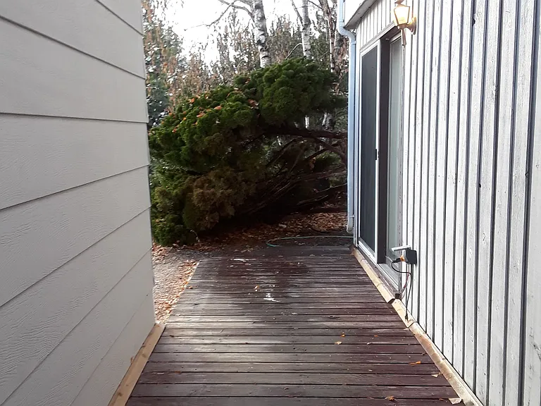 5780 Eastwood Ln — Photo 24