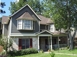 40 Devonshire Dr, Conroe, TX 77304