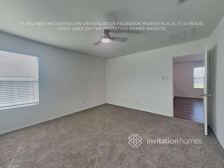 5406 Longshadow Dr — Photo 10
