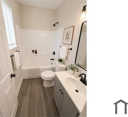 1331 W 16th St — Photo 3