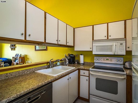 5th image of 15 Kulanihakoi St APT 4F