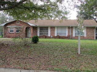 1702 Fairfield Dr, Dothan, AL 36303