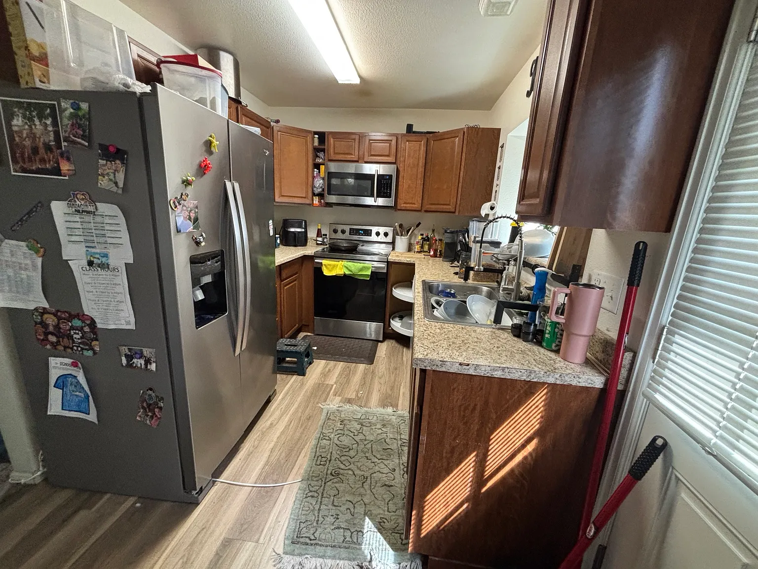 3 bed, 1624 sqft, $1,850 — Photo 2