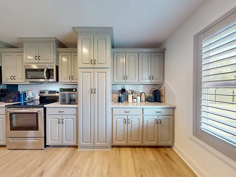 285 Lee Road 852 — Photo 8