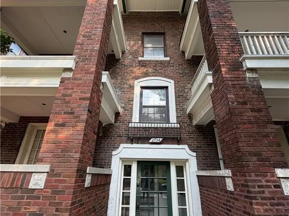 2734 Charlotte St, Kansas City, MO 64109