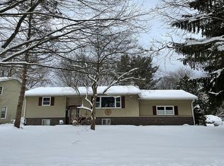 1216 Northampton Rd, Kalamazoo, MI 49006