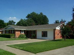 1714 Morningside Dr, Gainesville, TX 76240