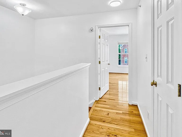 4062 Cressida Pl — Photo 5