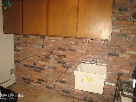 2nd image of 11025 Janis St