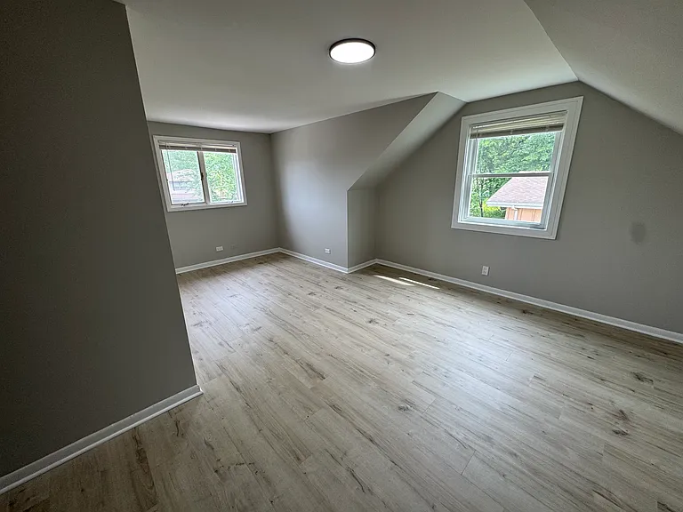 16439 Cottage Grove Ave — Photo 20
