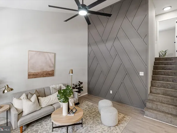 609 Harbour Oak Dr, Edgewood, MD 21040