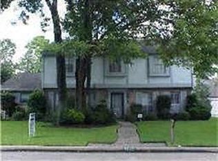 5606 Pinewood Springs Dr, Houston, TX 77066