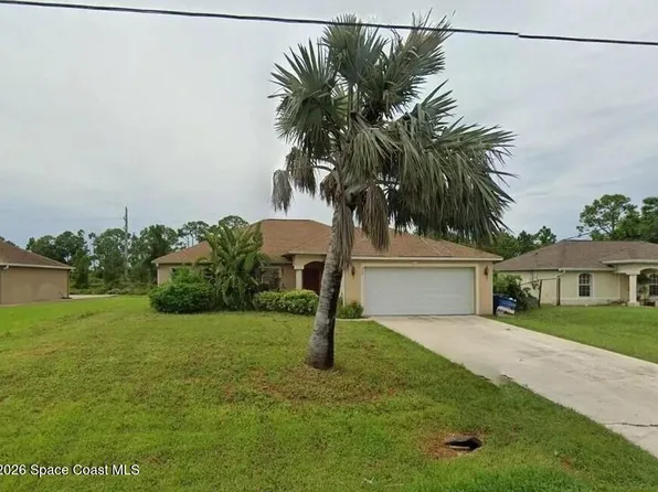 907 Alvin Ave, Lehigh Acres, FL 33971